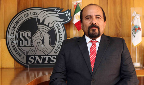 Lic. Rafael Ruvalcaba Aceves